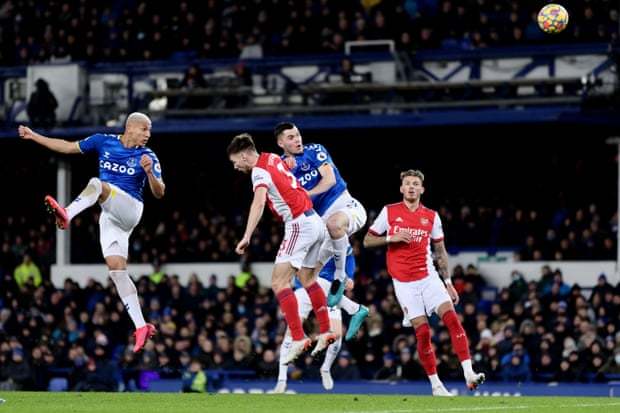  格伊头球制胜水晶宫主场一球小胜埃弗顿全取三分